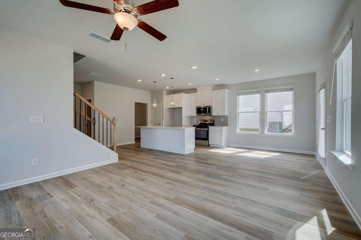 326 Bedford Trace Conyers - Photo 13