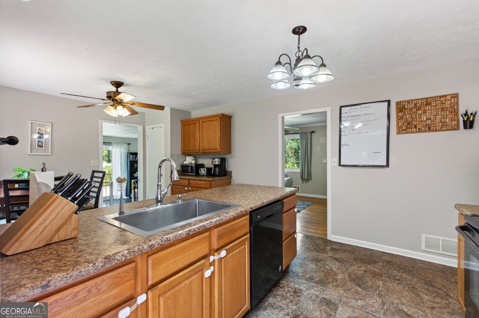 877 King Drive Conyers - Photo 11