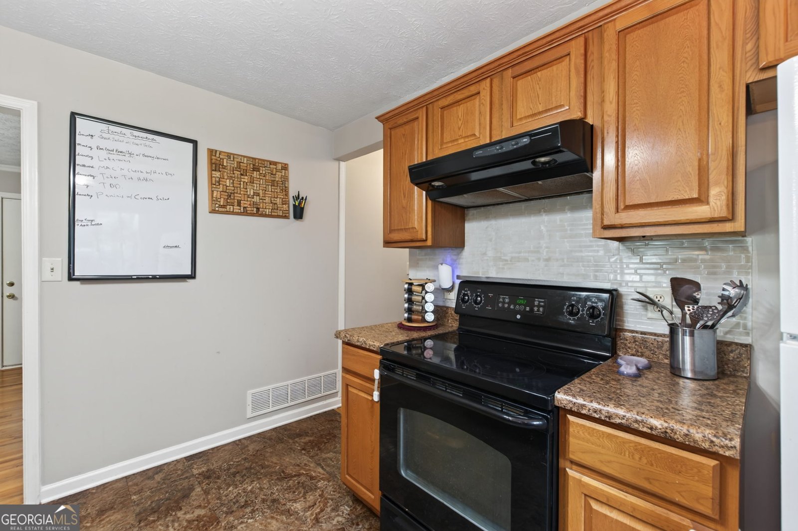877 King Drive Conyers - Photo 12