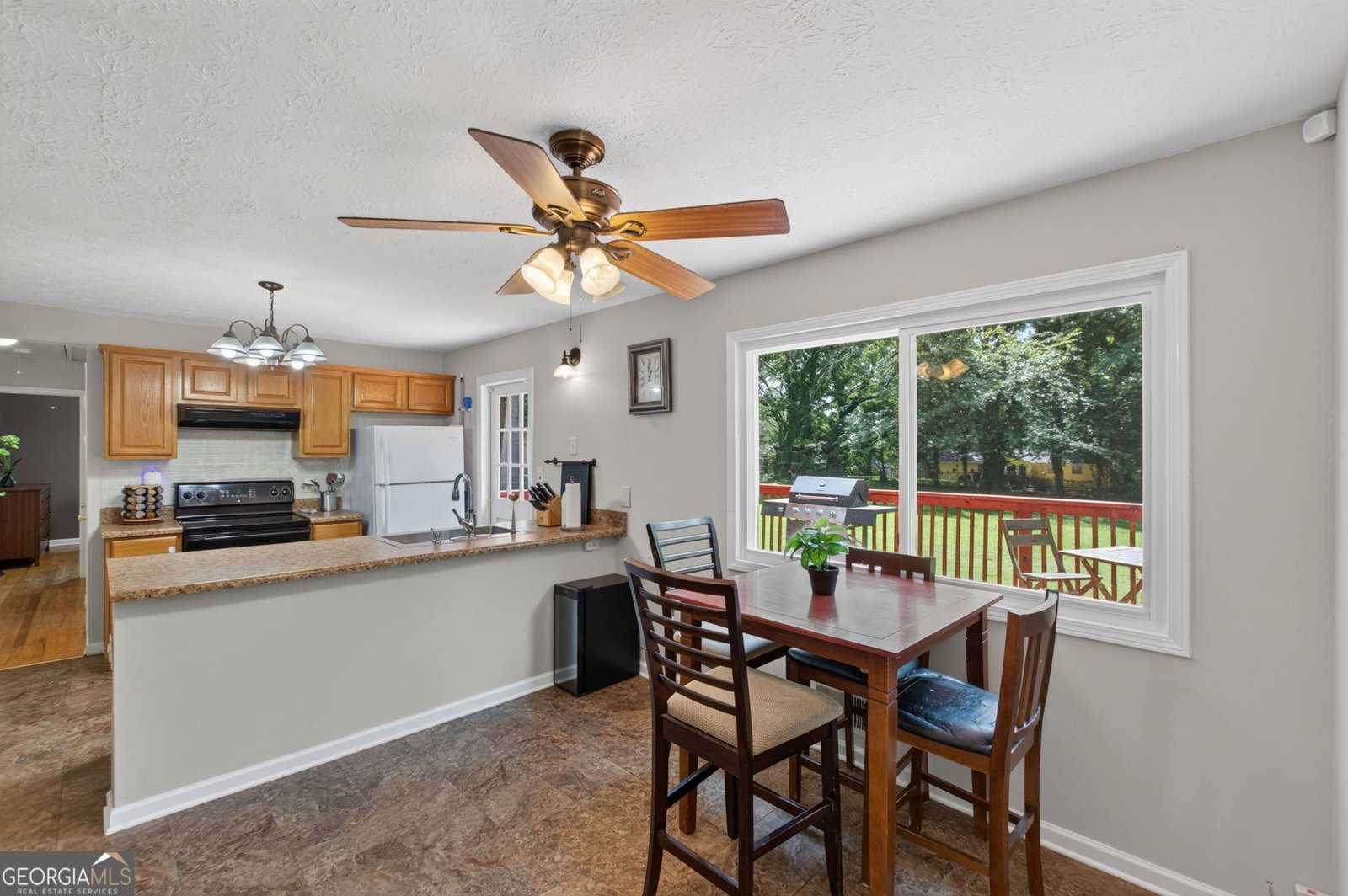877 King Drive Conyers - Photo 15