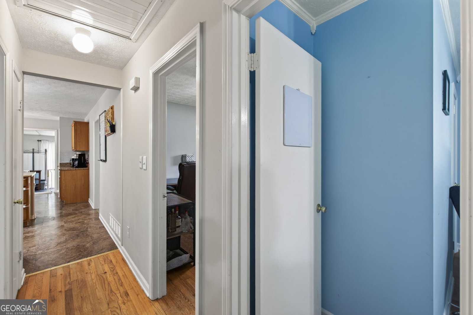 877 King Drive Conyers - Photo 32