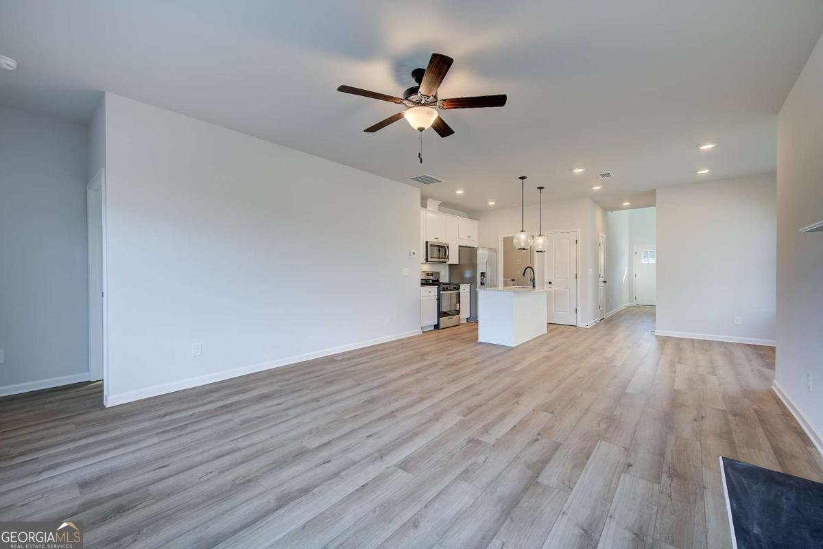 332 Bedford Trace Conyers - Photo 13