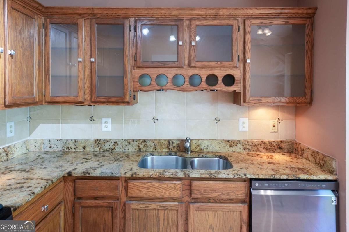 1046 Redan Trace Stone Mountain - Photo 11