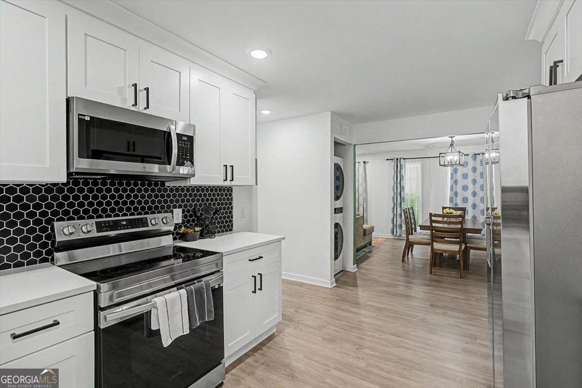2074 Montrose Drive East Point - Photo 12
