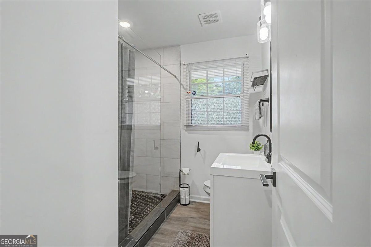 2074 Montrose Drive East Point - Photo 18