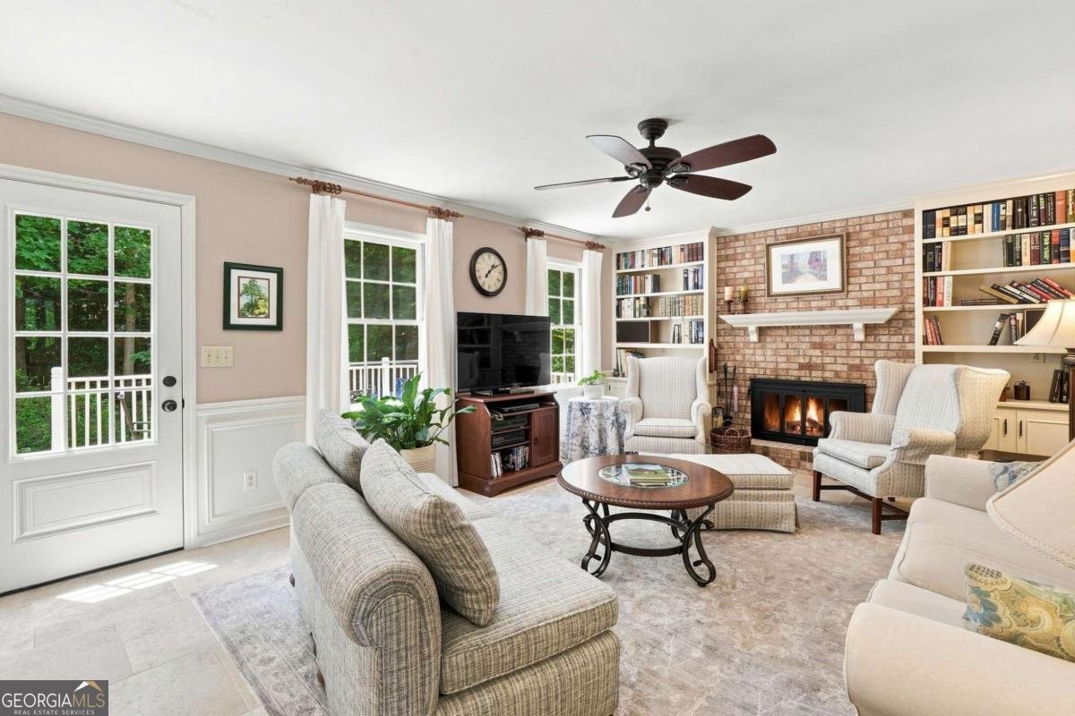 9173 Eves Circle Roswell - Photo 9