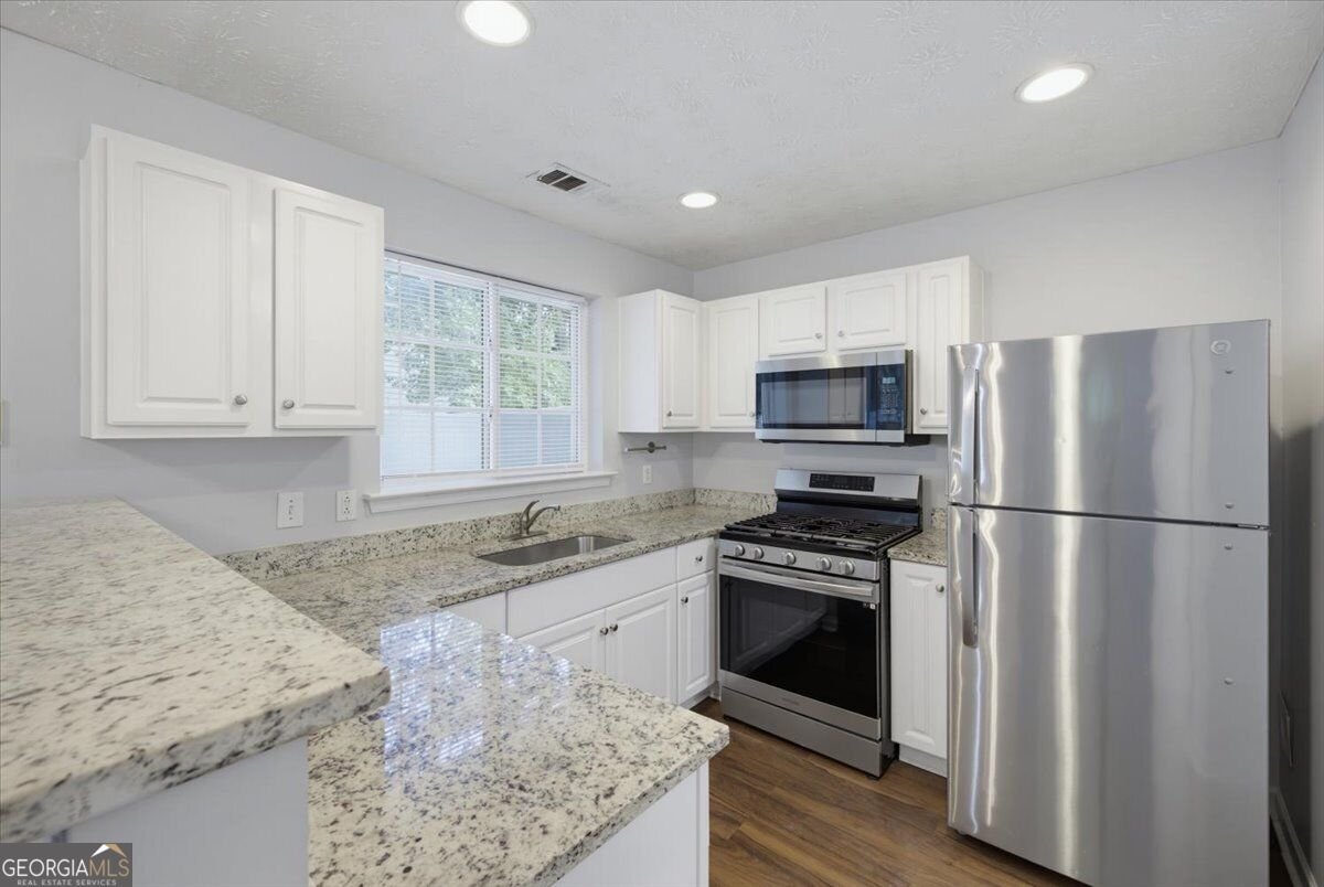 904 Windcroft Circle Acworth - Photo 11