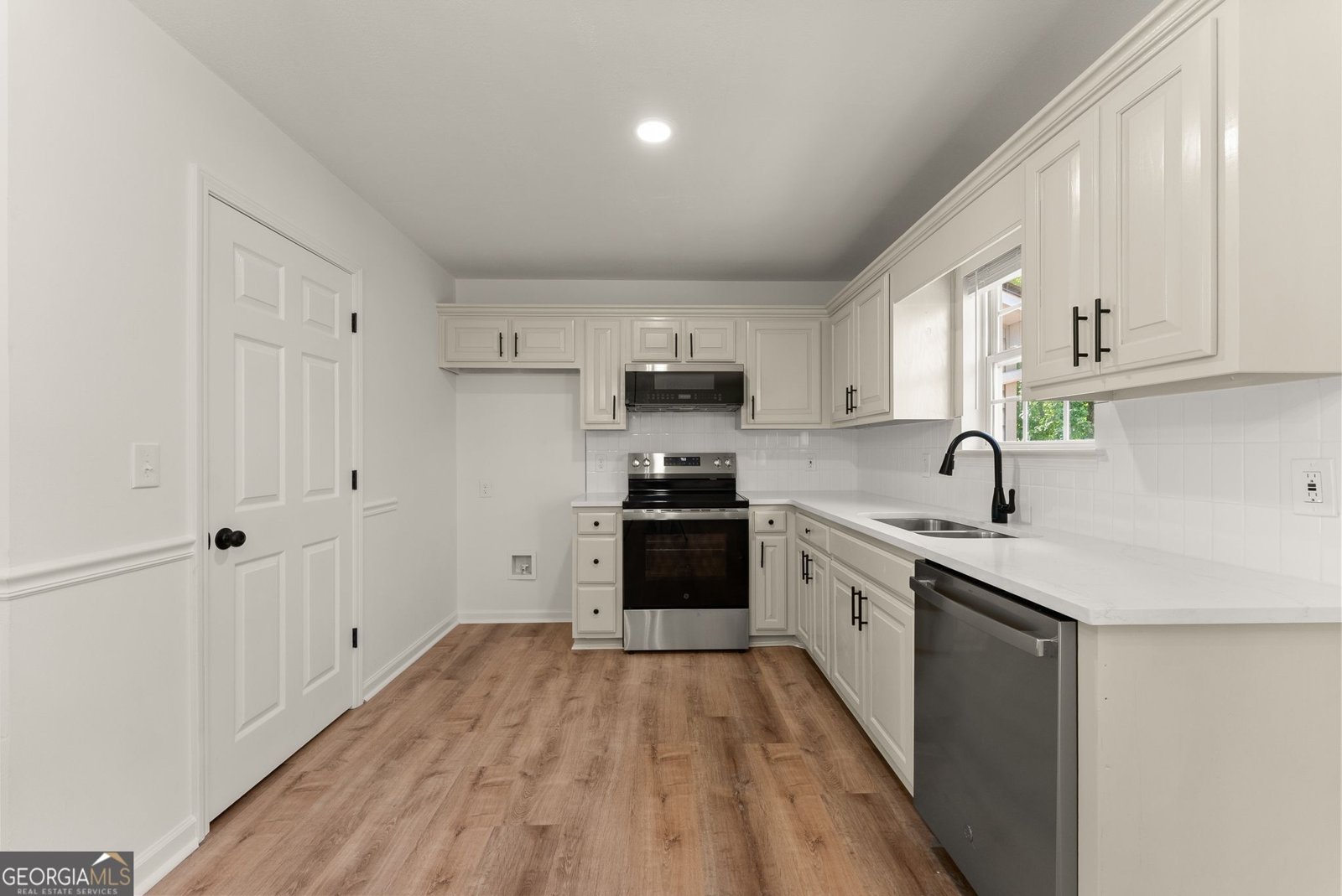 683 Ash Wood Lane Cleveland - Photo 11
