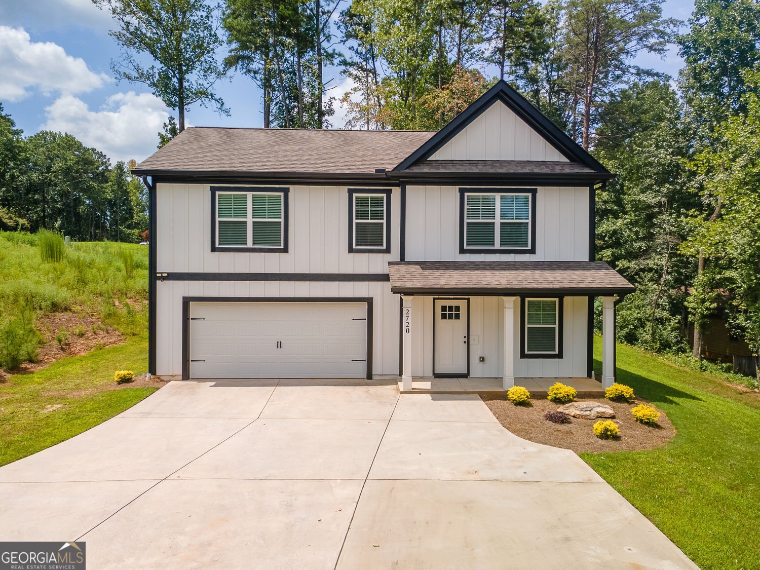 2720 Cruscher Trail Cumming - main photo