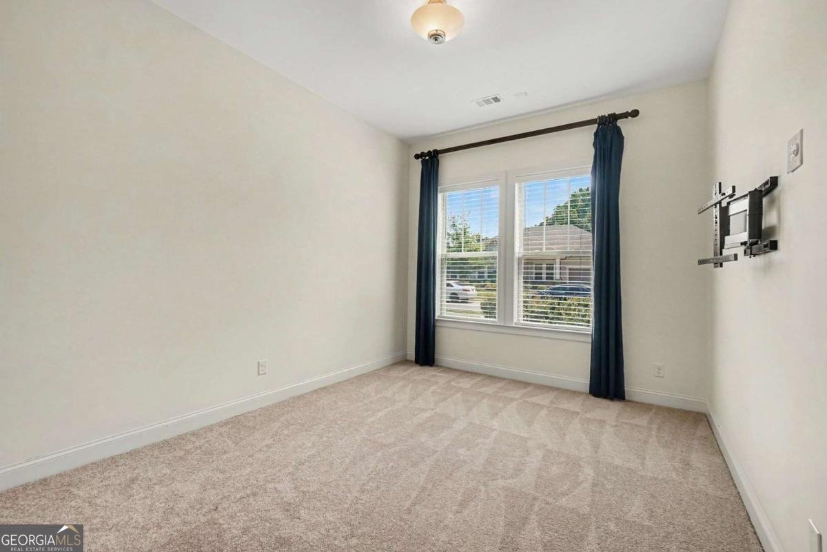 105 Sheridan Drive Woodstock - Photo 12