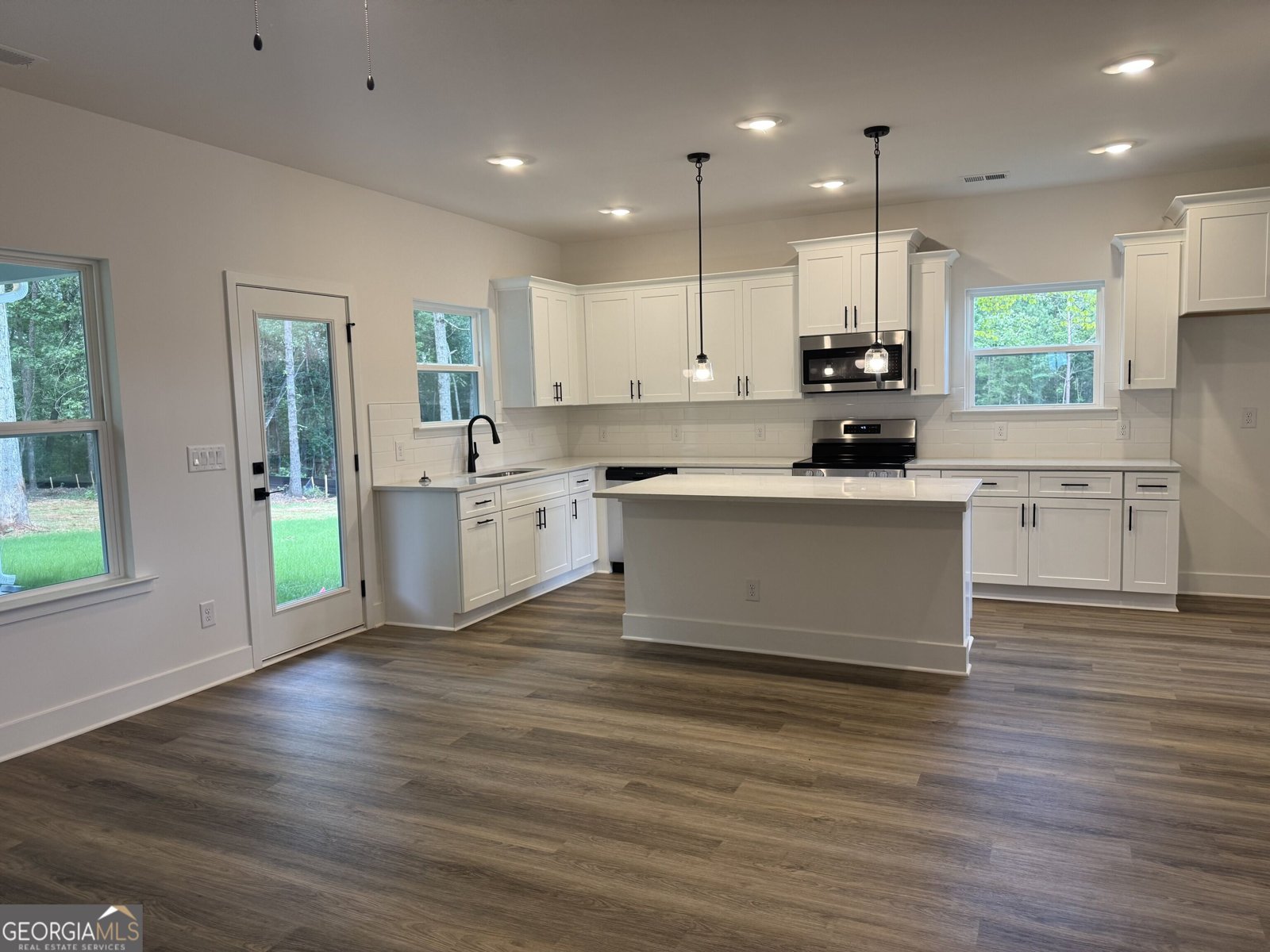158 Blackberry Court Pendergrass - Photo 9