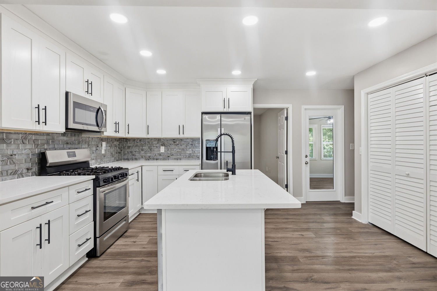 2818 Meadowview Drive Atlanta - Photo 8