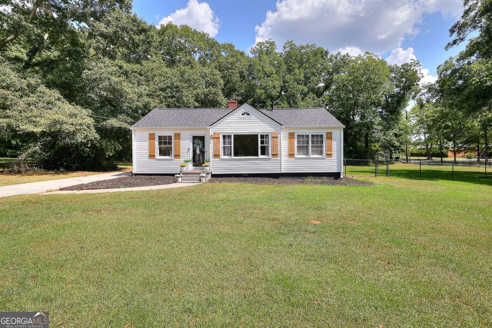 186 Forest Avenue Social Circle - main photo