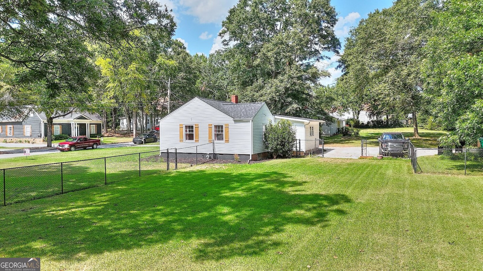 186 Forest Avenue Social Circle - Photo 8
