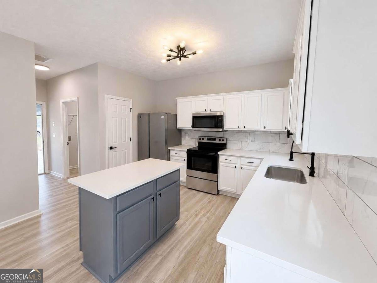 1705 Chinaberry Court Stockbridge - Photo 11