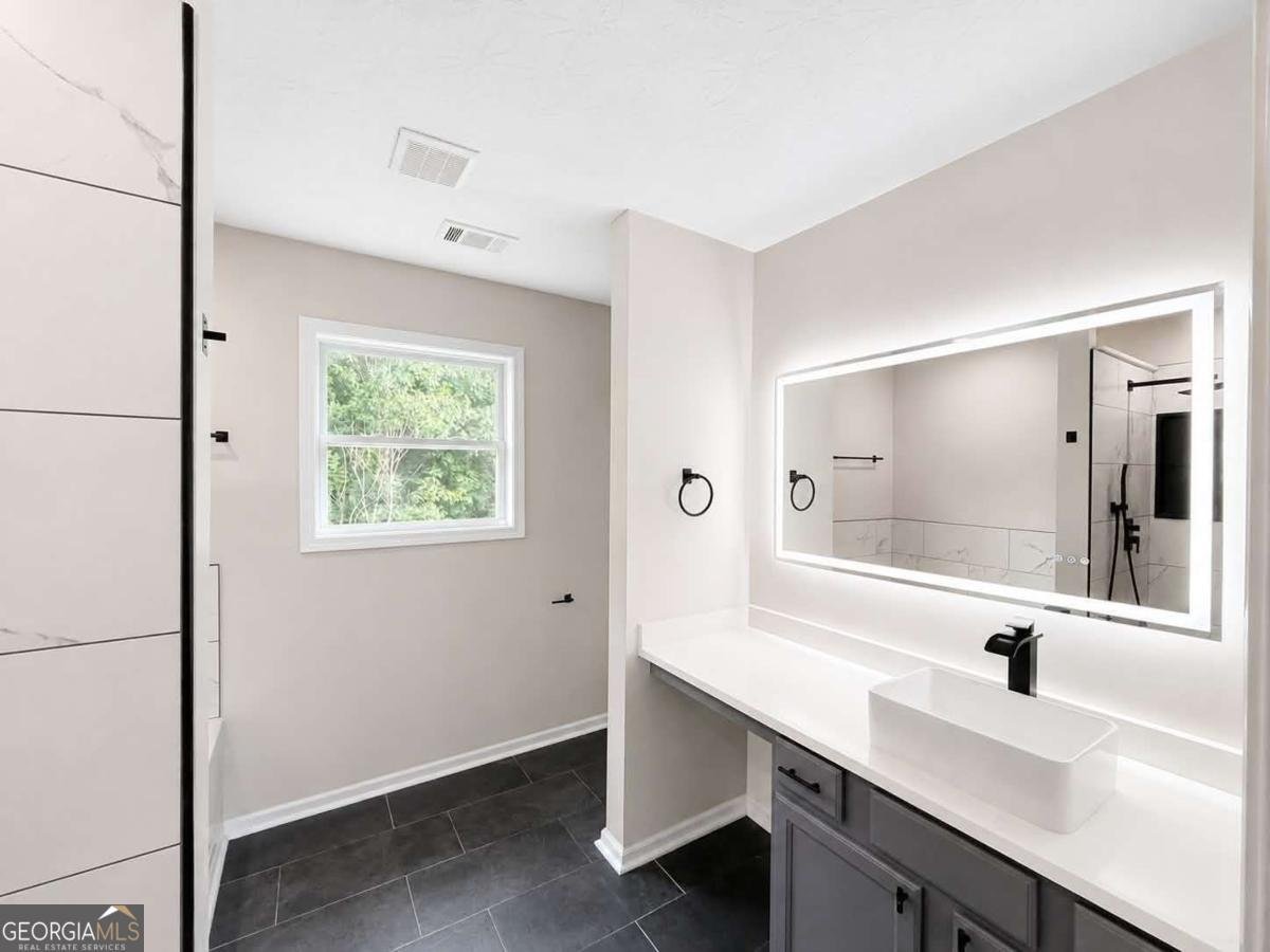1705 Chinaberry Court Stockbridge - Photo 21