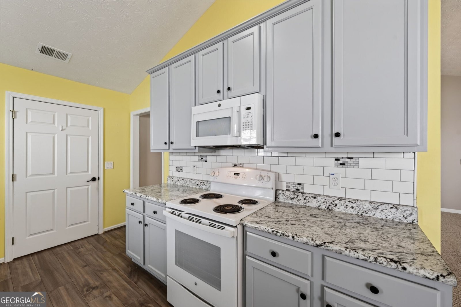 912 Village View Circle Loganville - Photo 13
