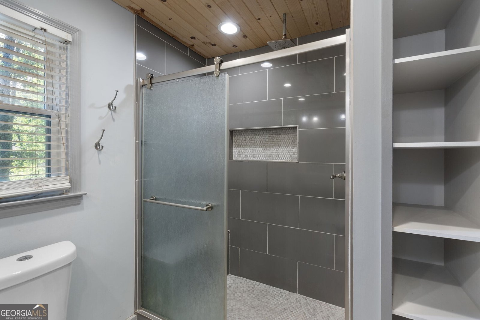 109 Toonigh Court Woodstock - Photo 12