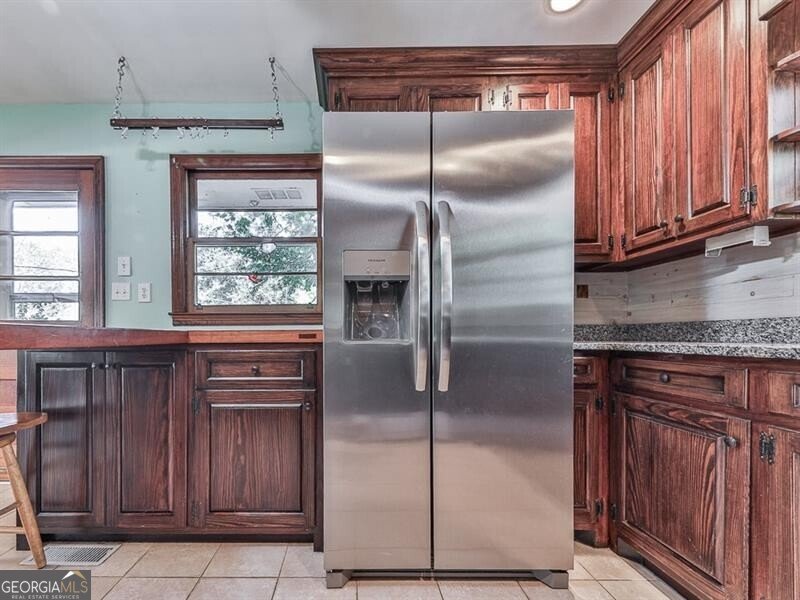 291 Sourwood Drive Marietta - Photo 11