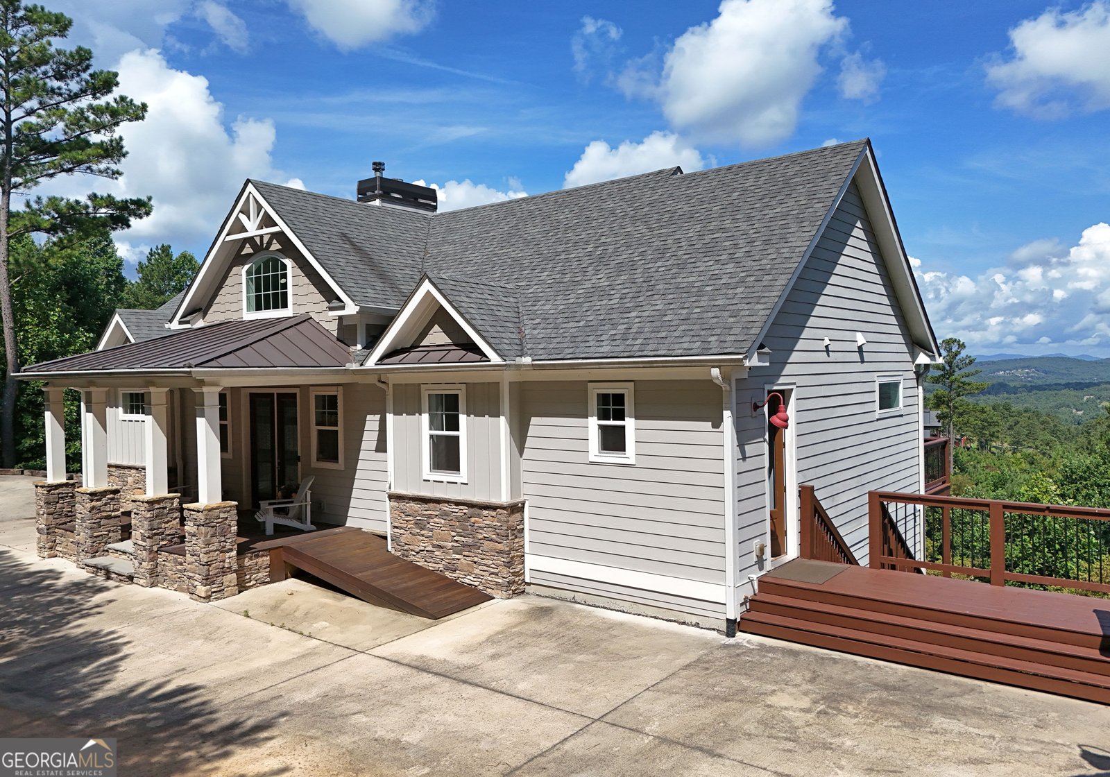 732 Ridge Pointe Way Blairsville - main photo