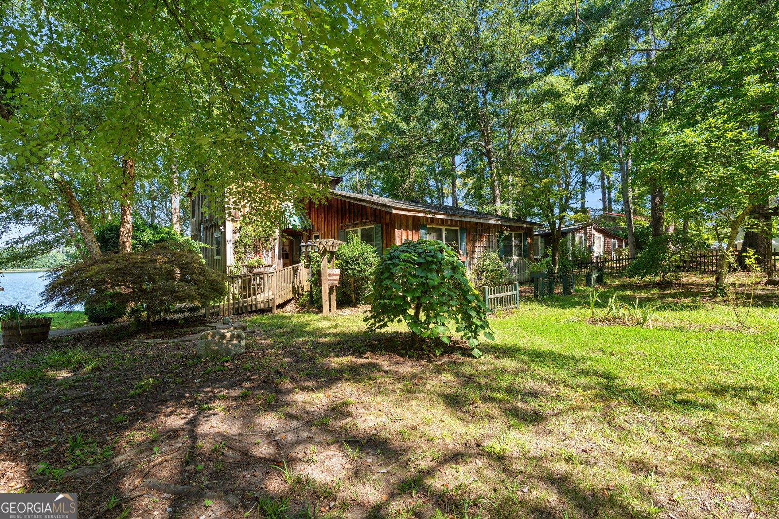 30 Peachtree Drive Sharpsburg - main photo