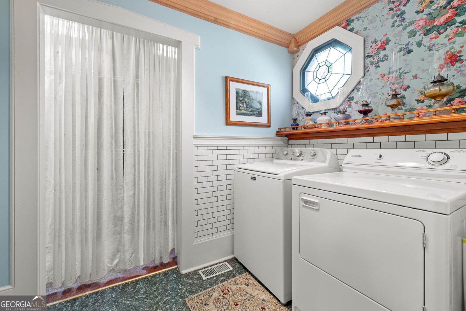 684 Grandview Avenue Mount Airy - Photo 34