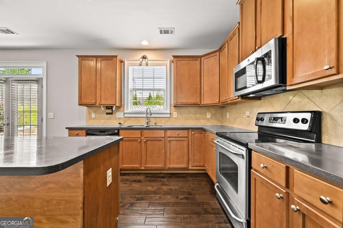 523 Misty Meadow Place Lilburn - Photo 10