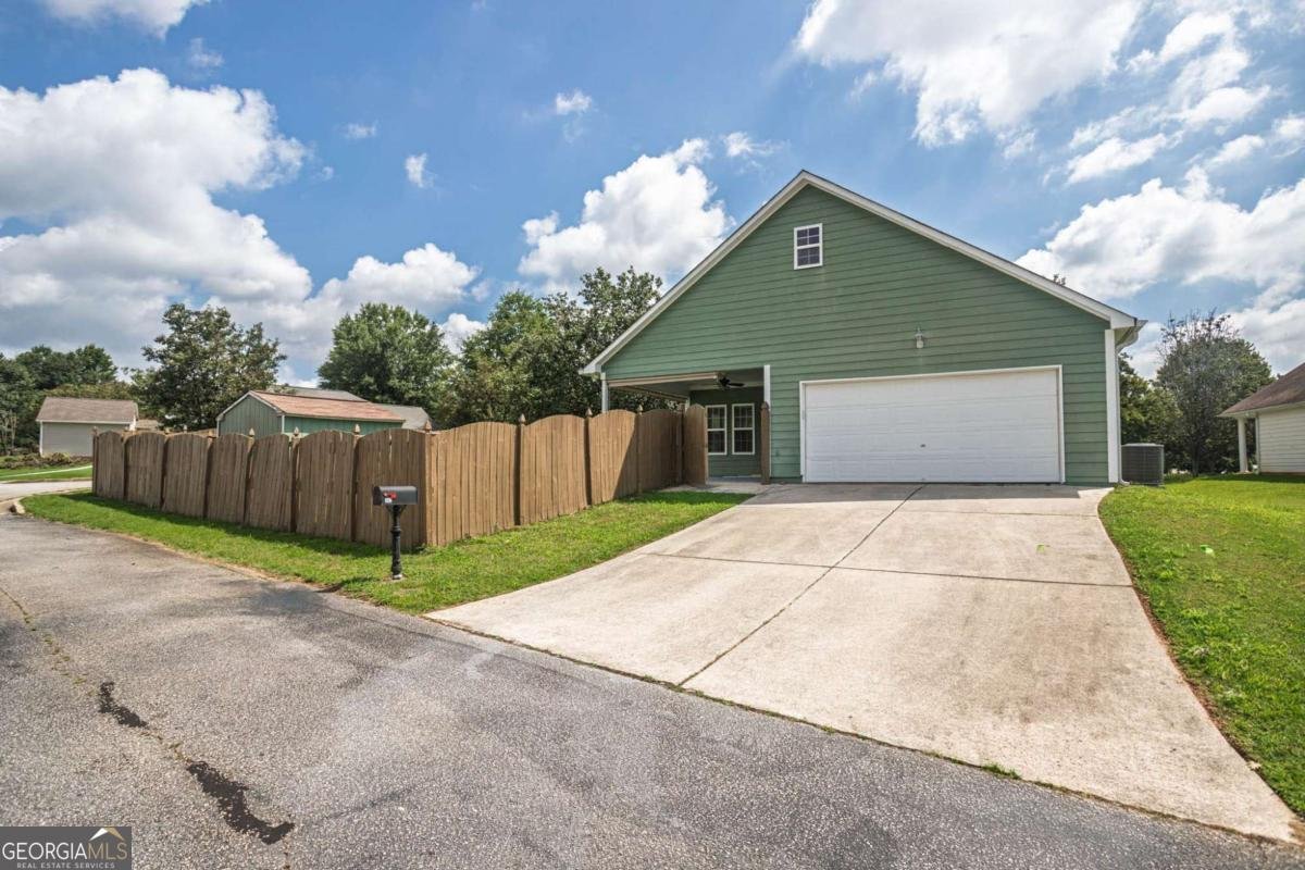 282 Monarch Village Way Stockbridge - Photo 54