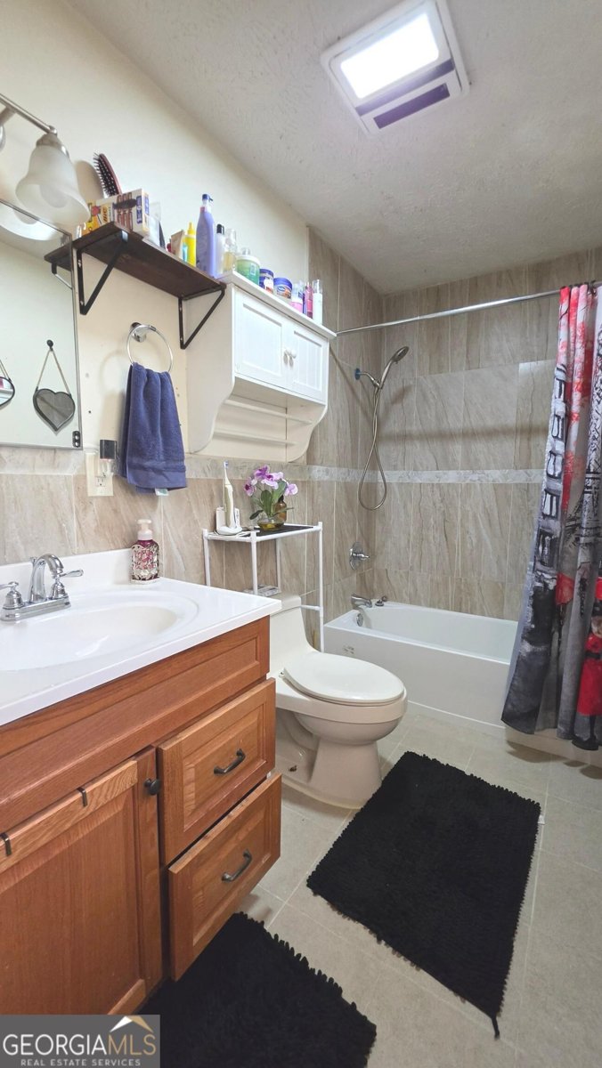208 Lakeview Drive Stockbridge - Photo 9