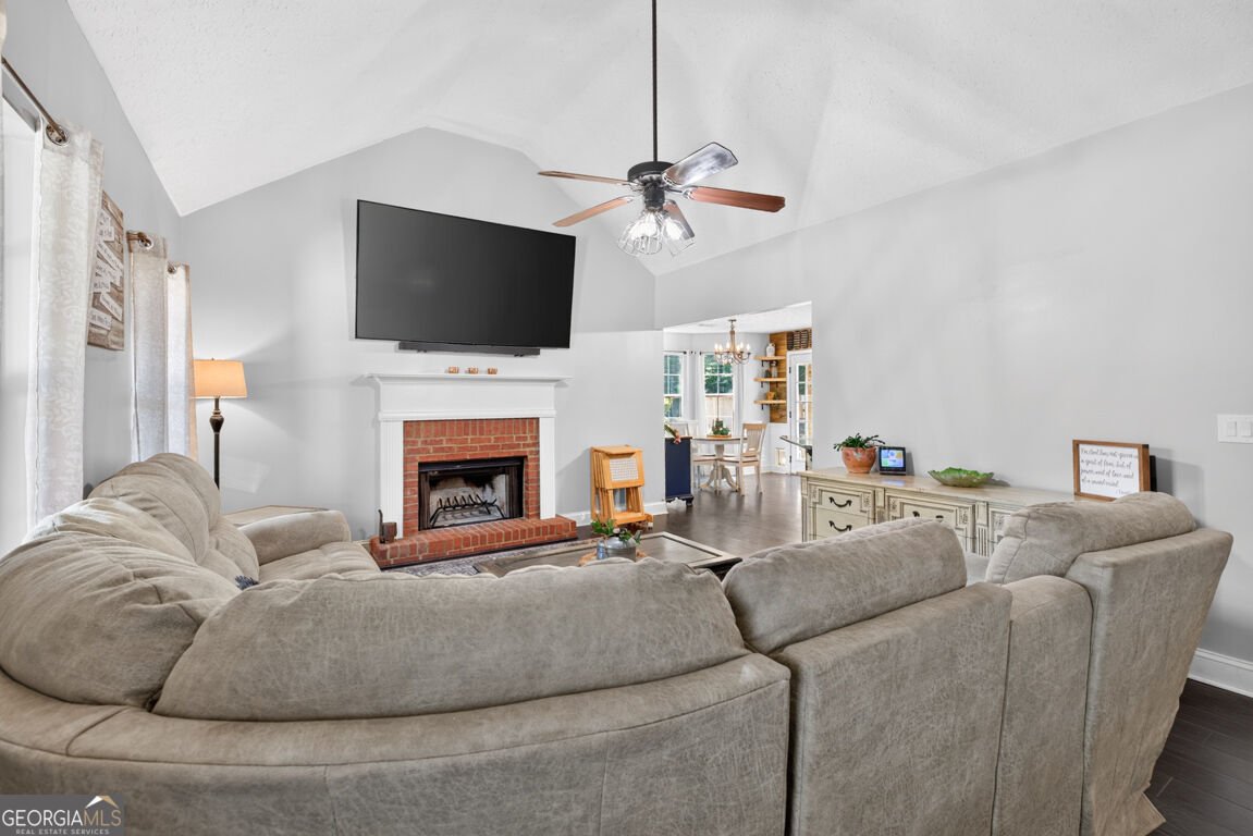 1041 Matthews Way McDonough - Photo 11