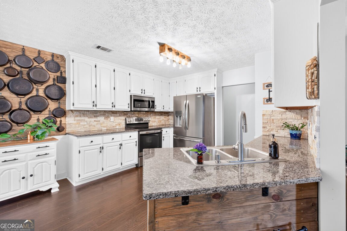 1041 Matthews Way McDonough - Photo 18