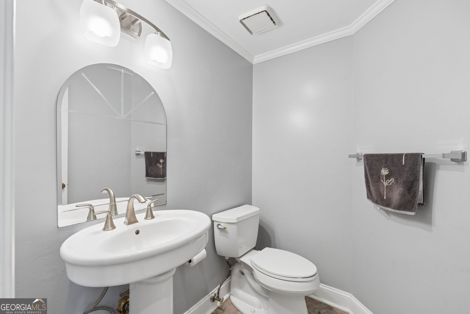 210 Wessex Court Sandy Springs - Photo 11