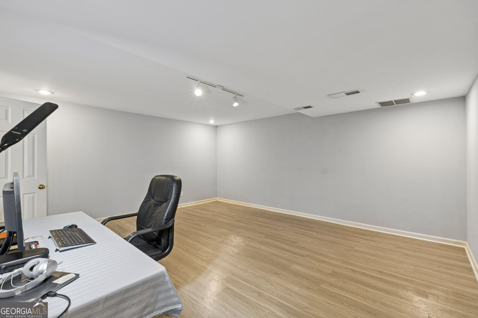 210 Wessex Court Sandy Springs - Photo 39
