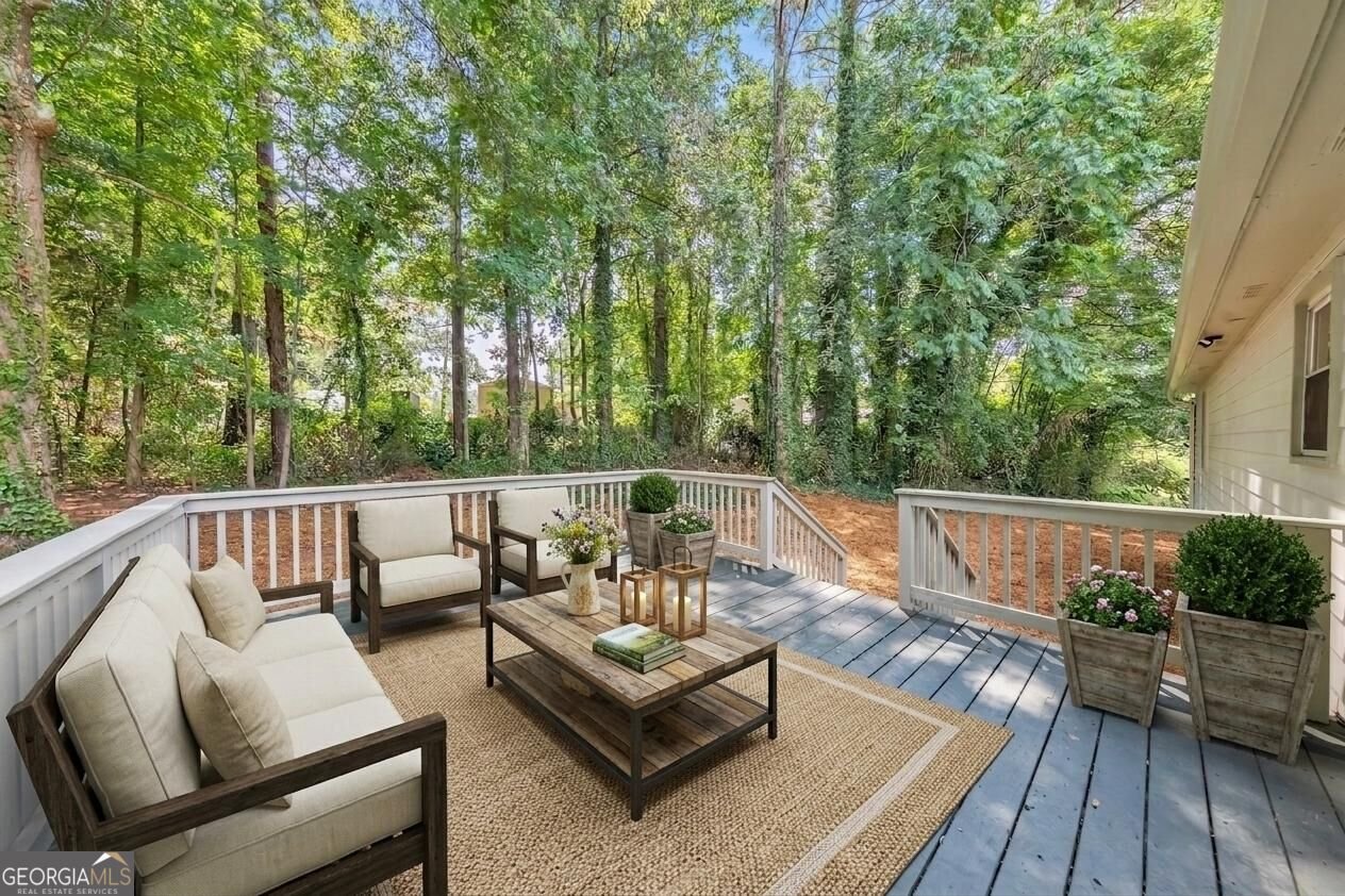 1006 Pinetree Court Powder Springs - Photo 8