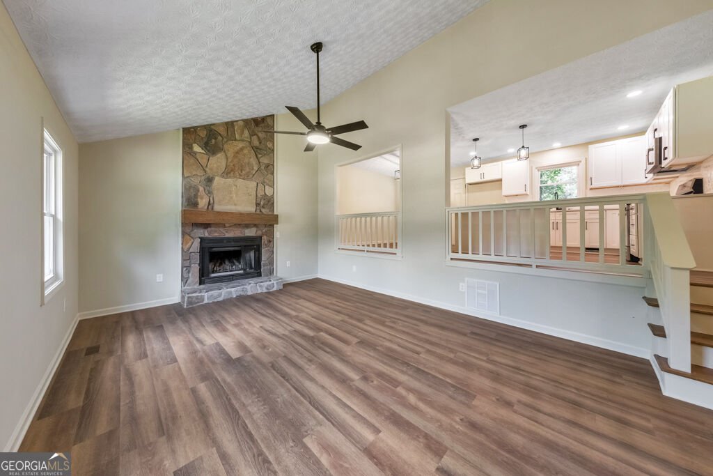 1006 Pinetree Court Powder Springs - Photo 9