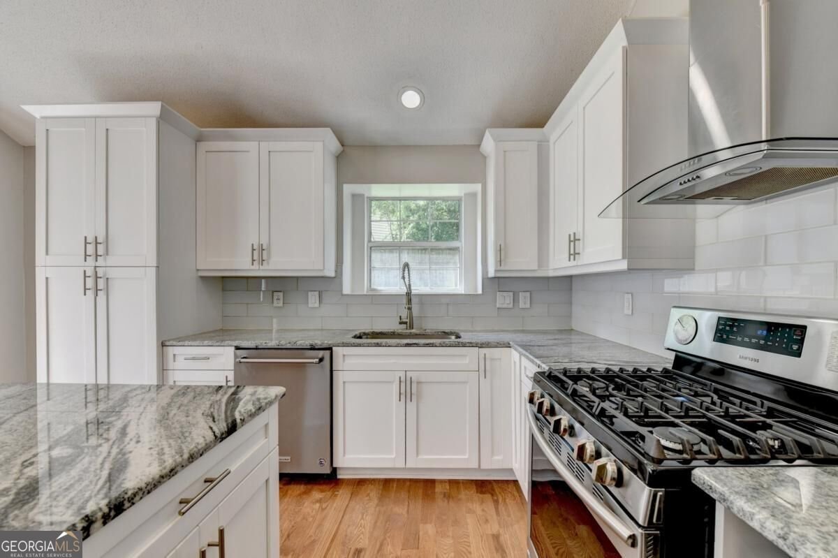 10525 Willow Meadow Circle Johns Creek - Photo 13