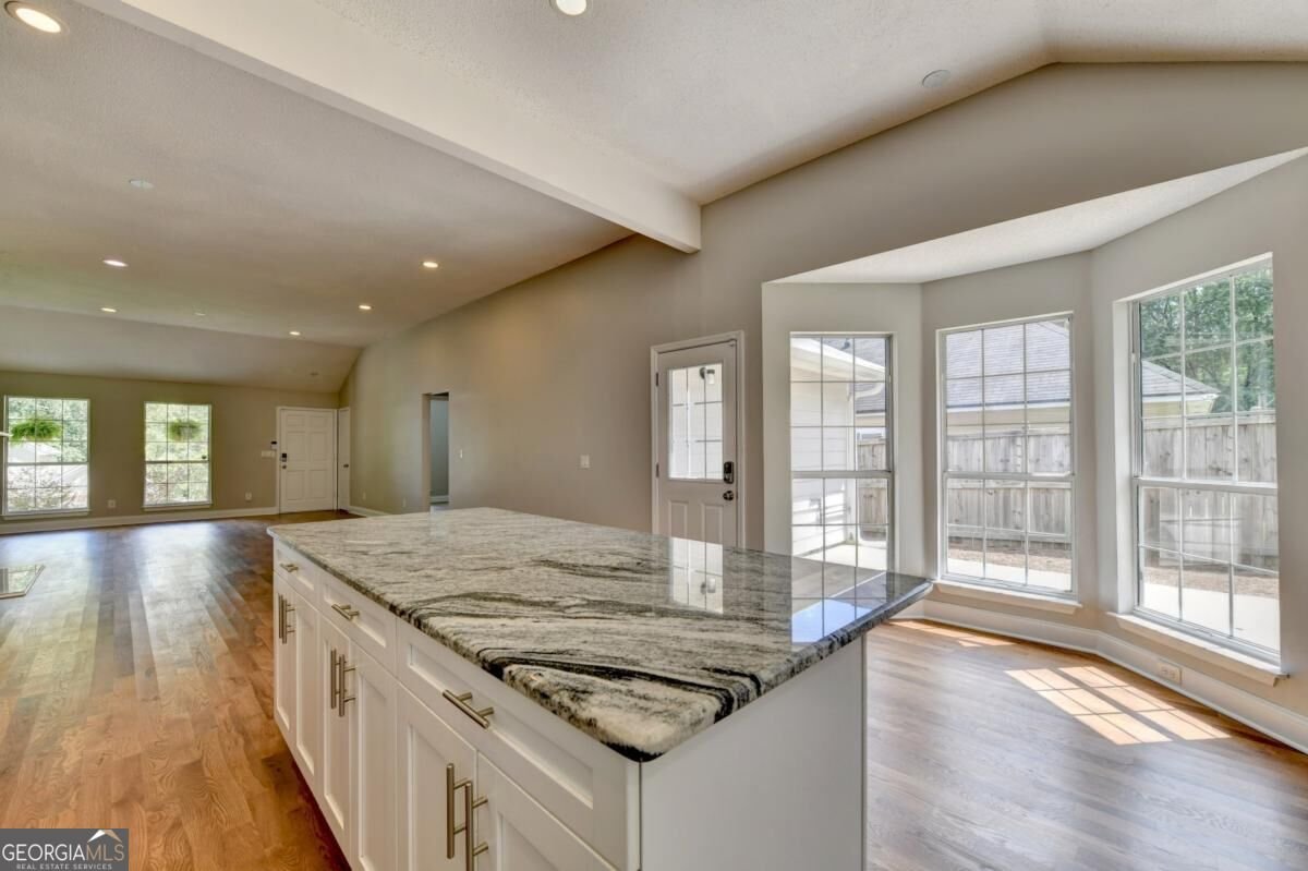 10525 Willow Meadow Circle Johns Creek - Photo 14
