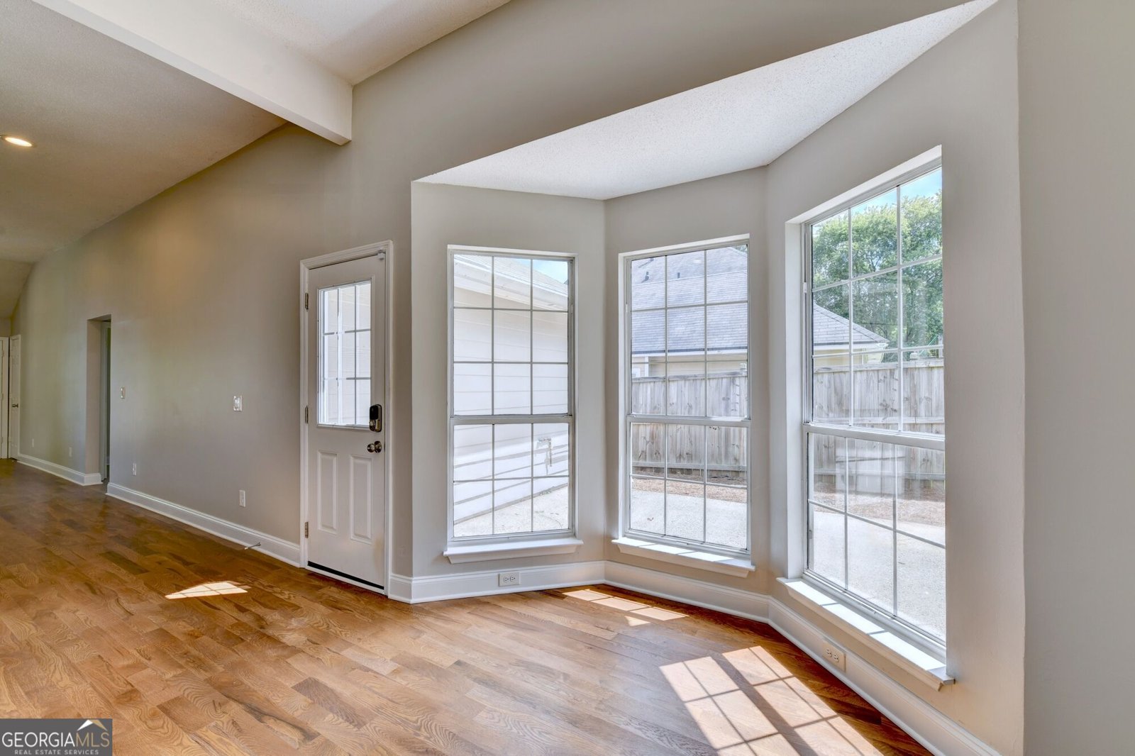 10525 Willow Meadow Circle Johns Creek - Photo 15