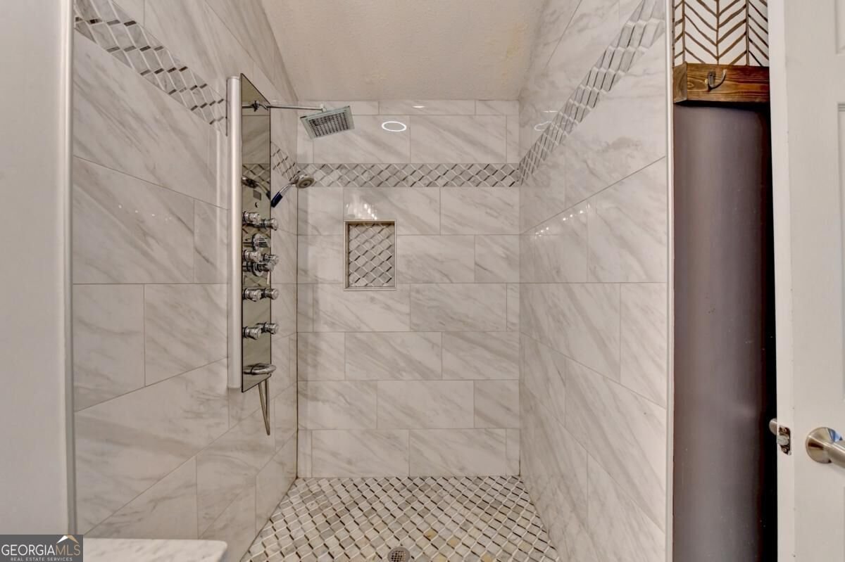 10525 Willow Meadow Circle Johns Creek - Photo 21