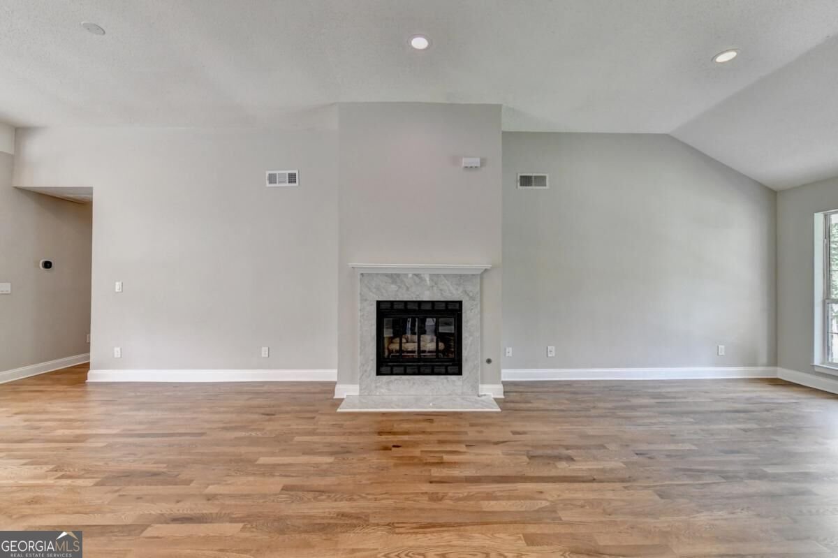 10525 Willow Meadow Circle Johns Creek - Photo 6