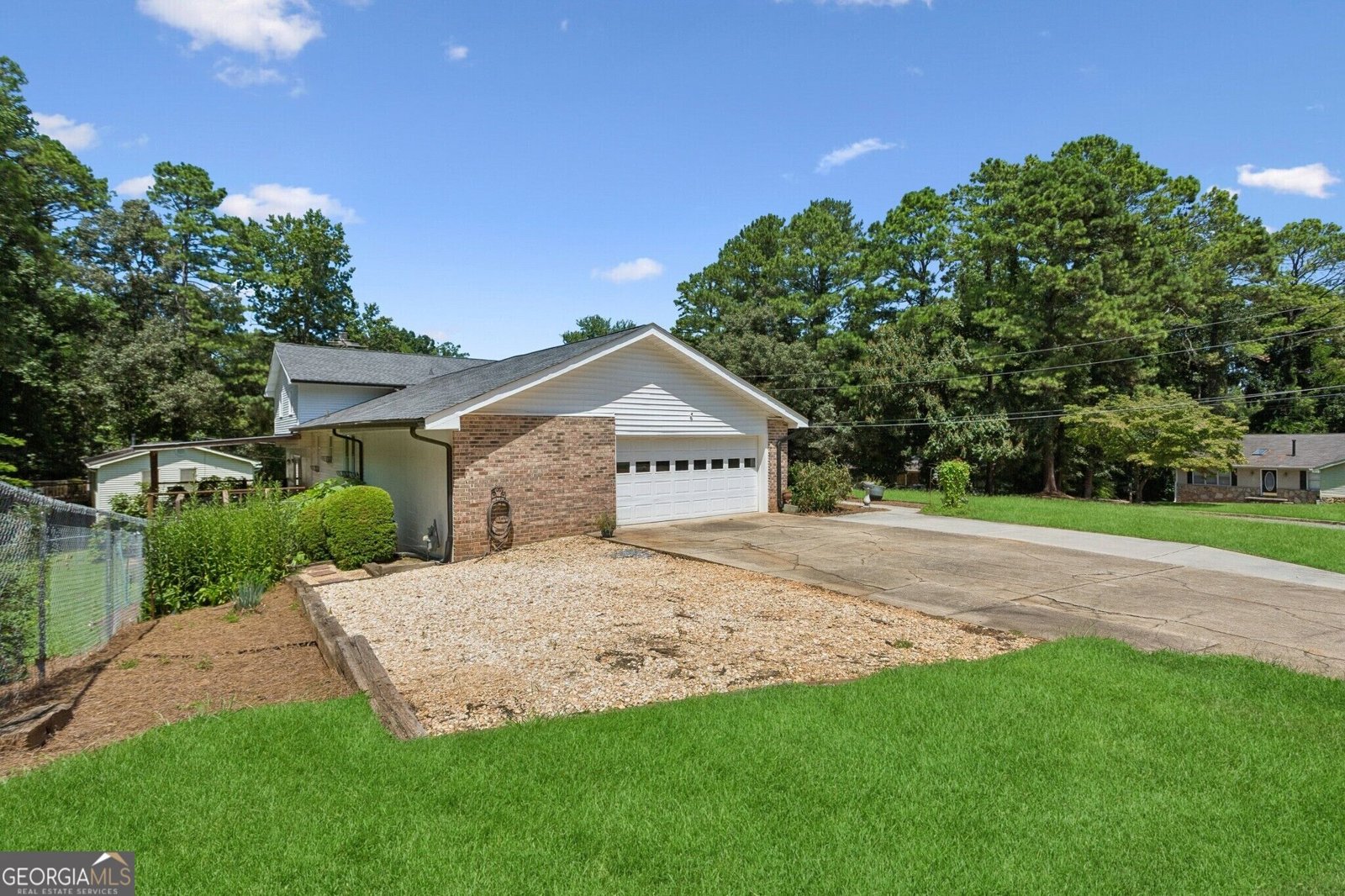 212 Simpson Drive Kennesaw - Photo 32