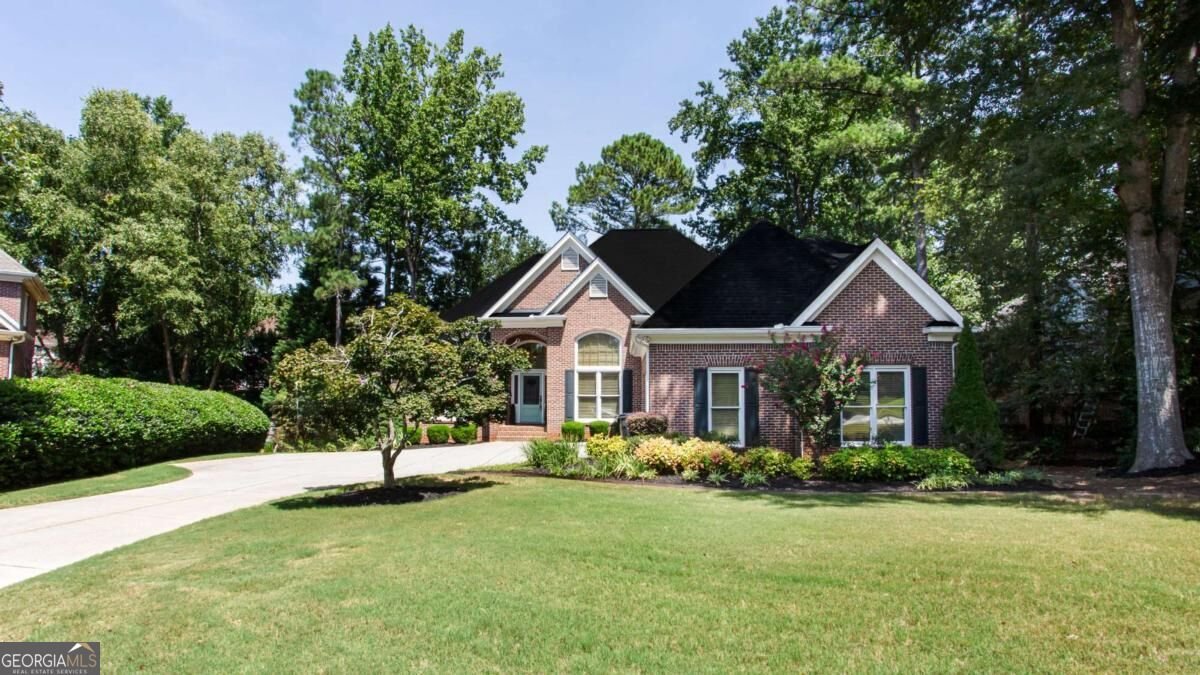 885 Rose Brook Drive Lawrenceville - main photo