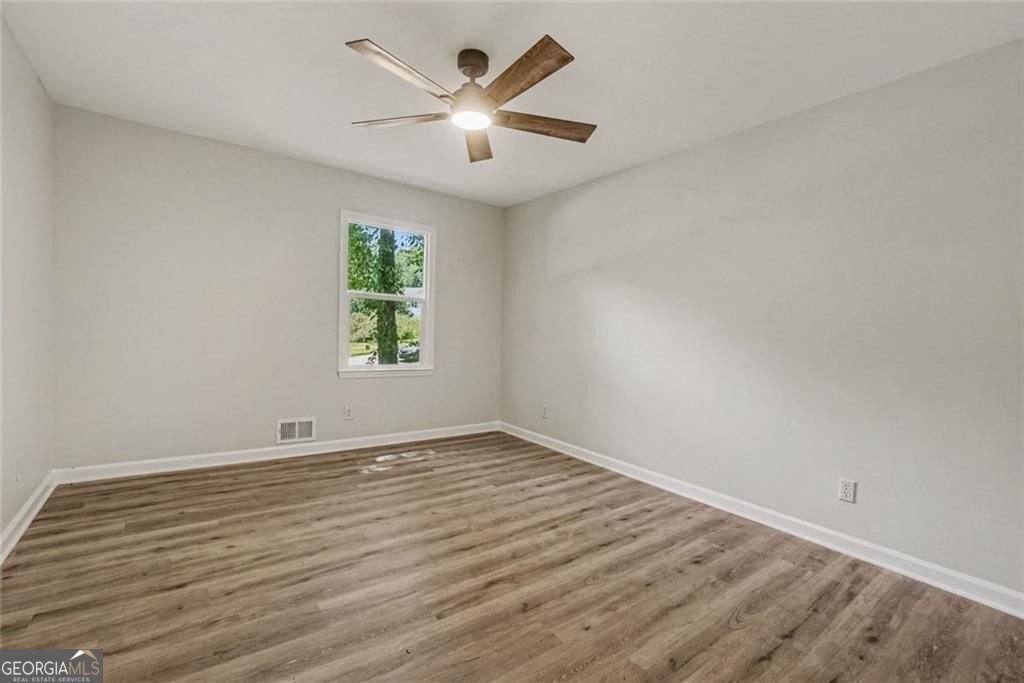 137 Farmington Drive Woodstock - Photo 11