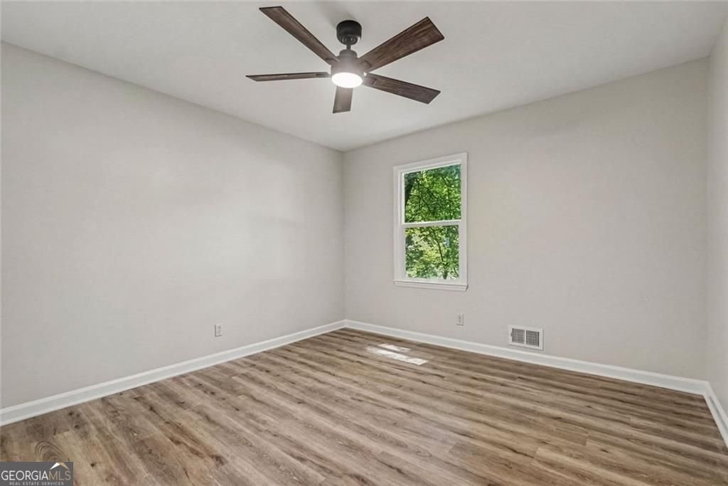 137 Farmington Drive Woodstock - Photo 14