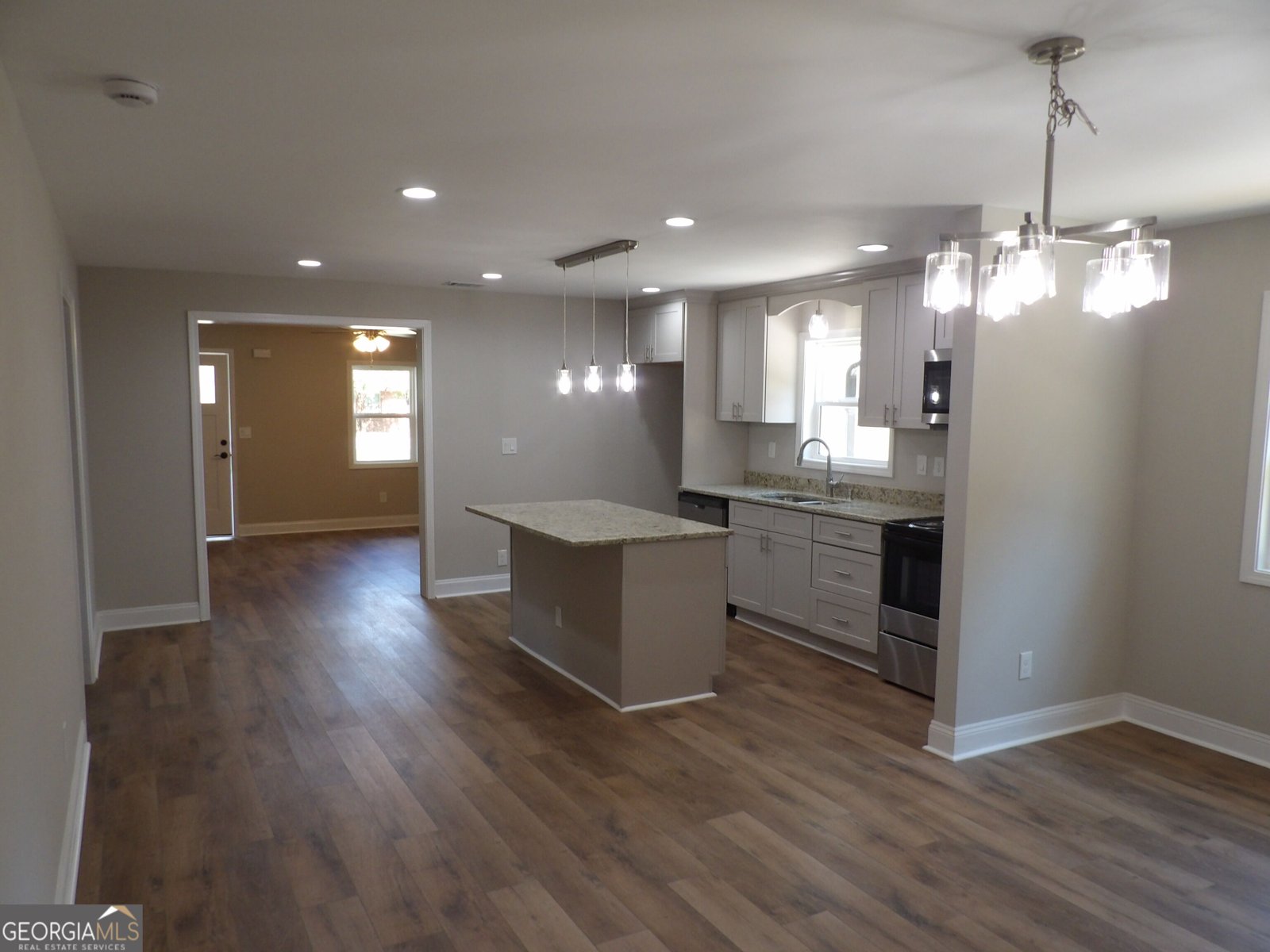 808 Alabama Street Carrollton - Photo 8