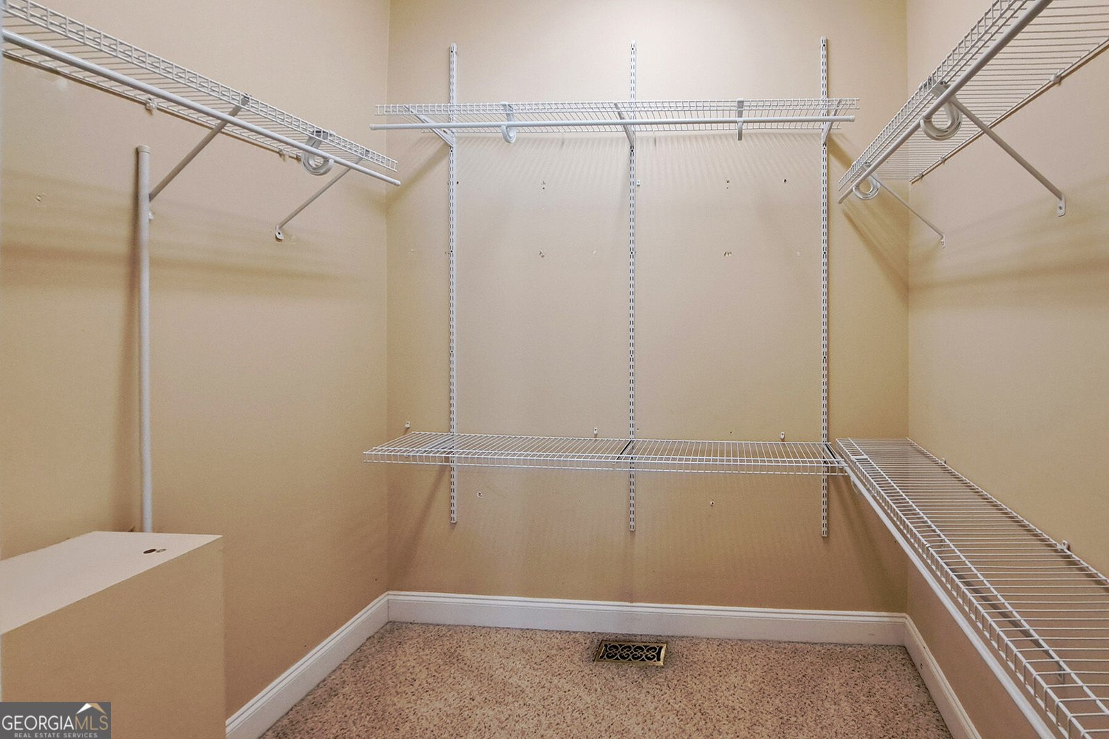 210 Loraine Forest Drive Macon - Photo 23