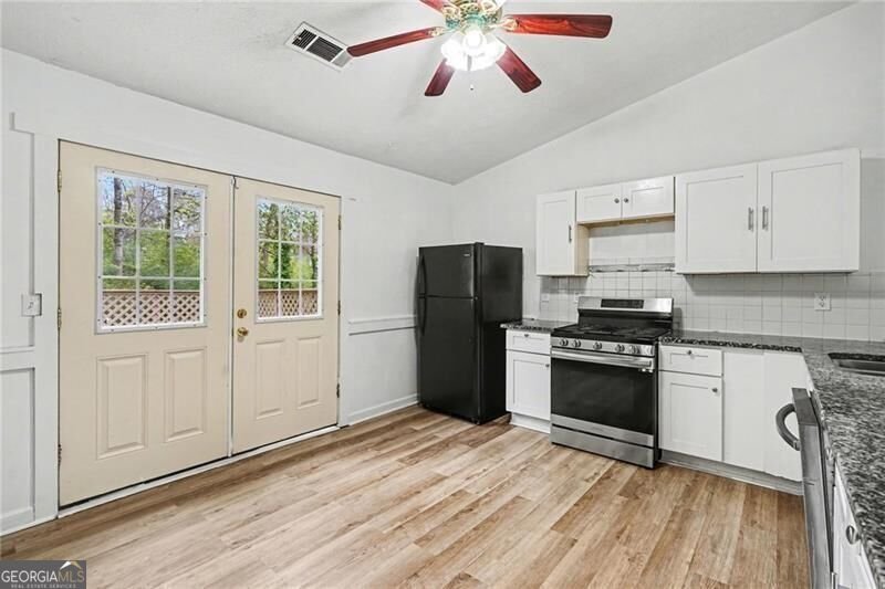 400 Hemlock Drive Lawrenceville - Photo 6