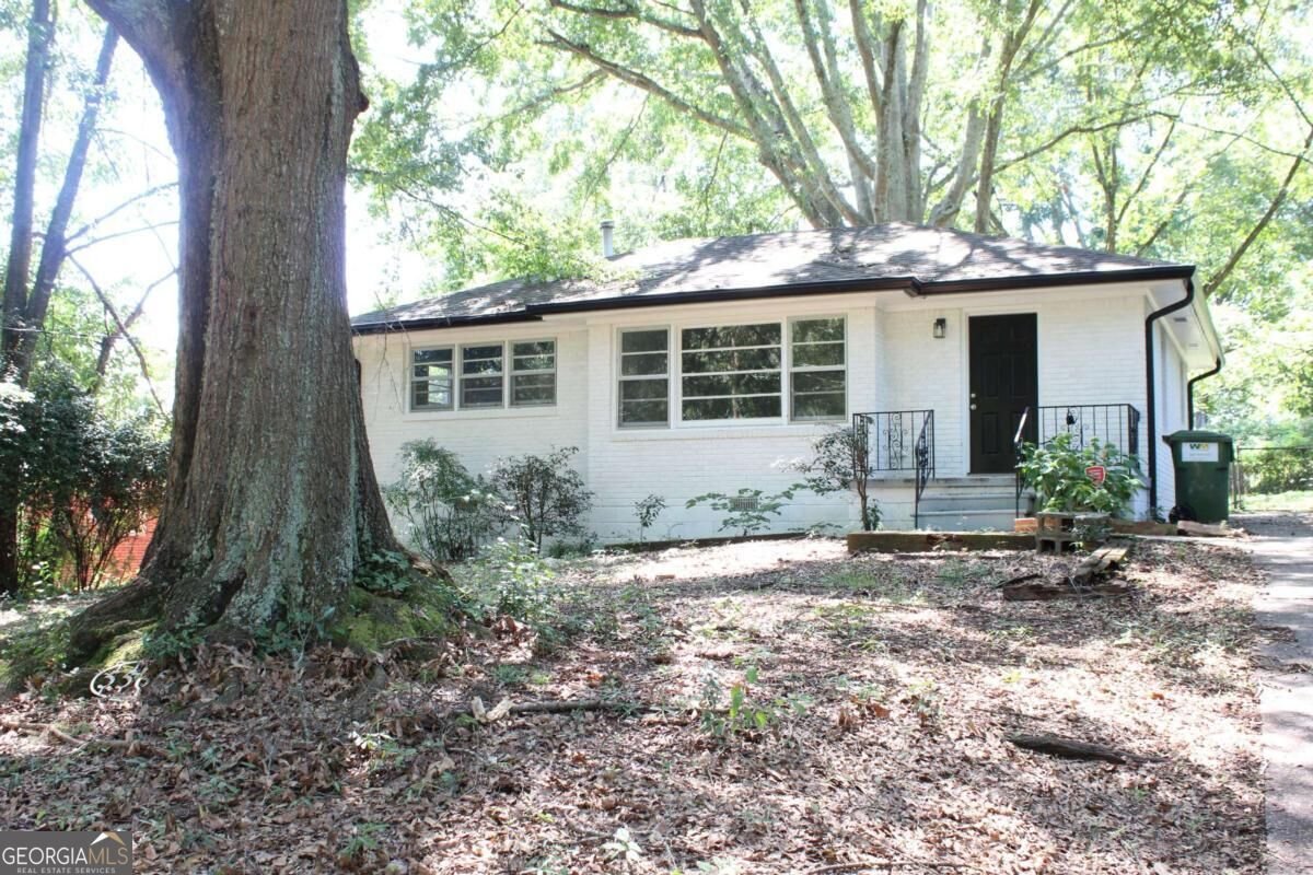 5565 cypress Drive Forest Park - main photo