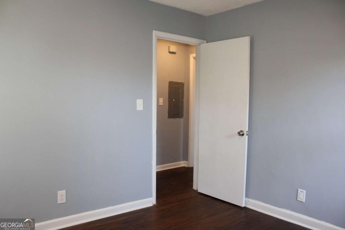 5565 cypress Drive Forest Park - Photo 16