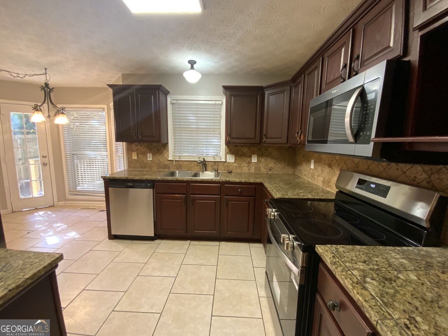 1347 Velvet Creek Way Marietta - Photo 19